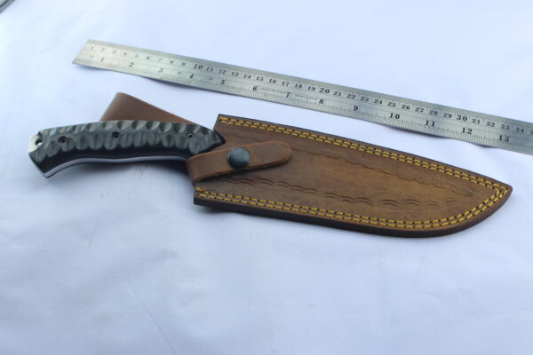 HUNTING KNIFE 2 - Image 3